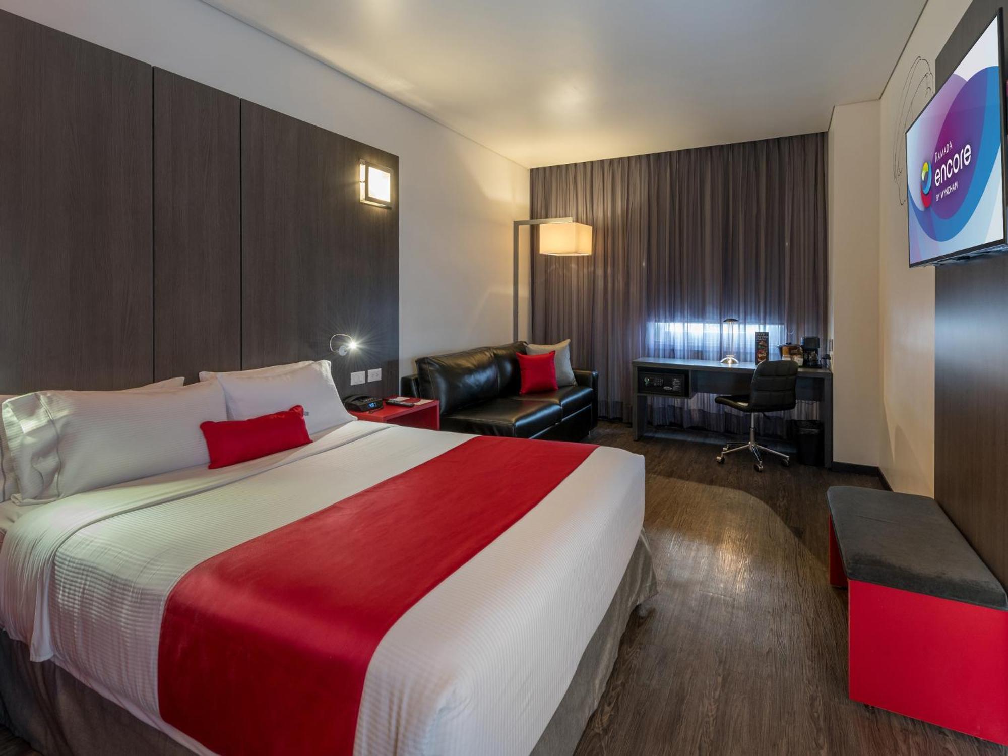Hotel Ramada Encore By Wyndham Guadalajara Sur 4*
