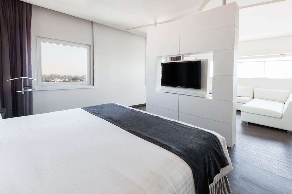 Ramada Encore By Wyndham Guadalajara Sur Hotel Palomar